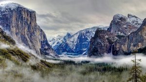 Amazing Mountains Wallpaper Background