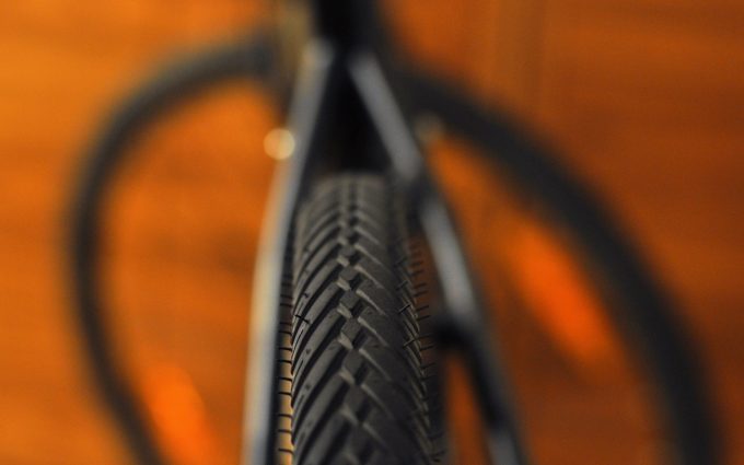 bicycle tyre 4k wallpaper background