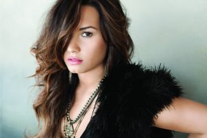 Demi Lovato Pose 4K Wallpaper