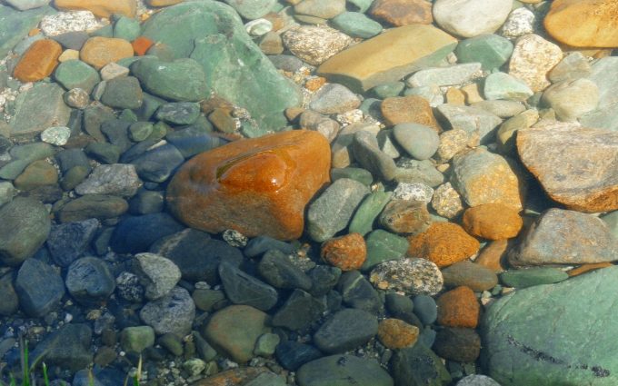 stones in water wallpaper background