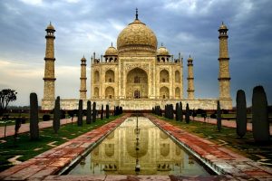 Taj Mahal Widescreen Wallpaper